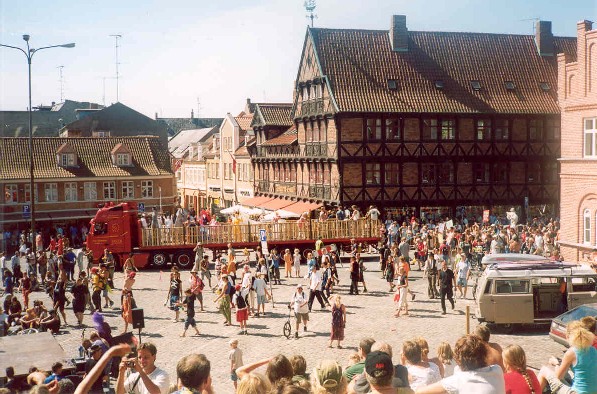 Parade2003.jpg